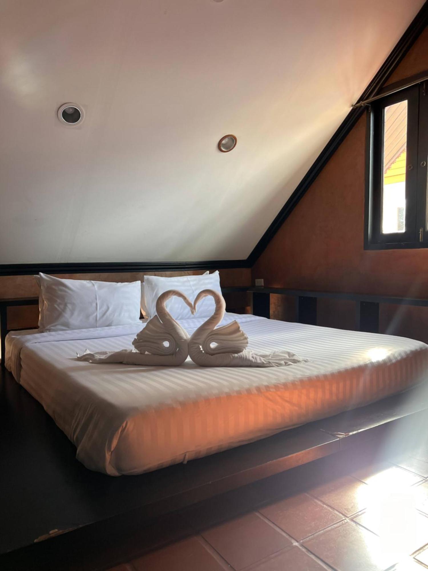 Baankasemsuk Resort 般咔 深宿 Patong Exterior foto